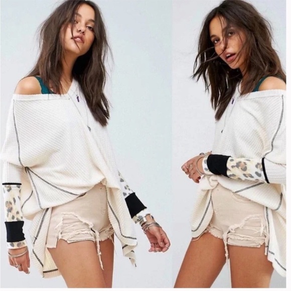 Free People Lovin Leopard Oversized Thermal Sm Tunic V Neck Top Knit Casual Boho - Picture 2 of 7
